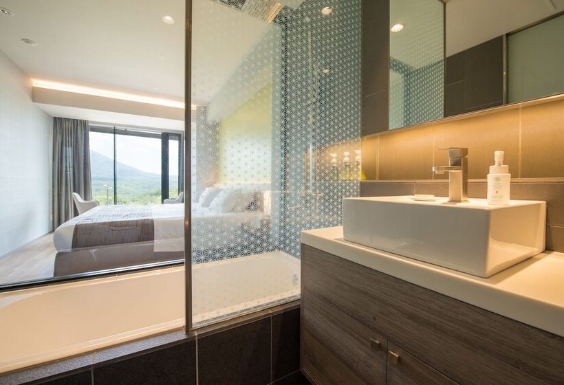 2 Bedrooms Apartment Mountain View, Aya Niseko