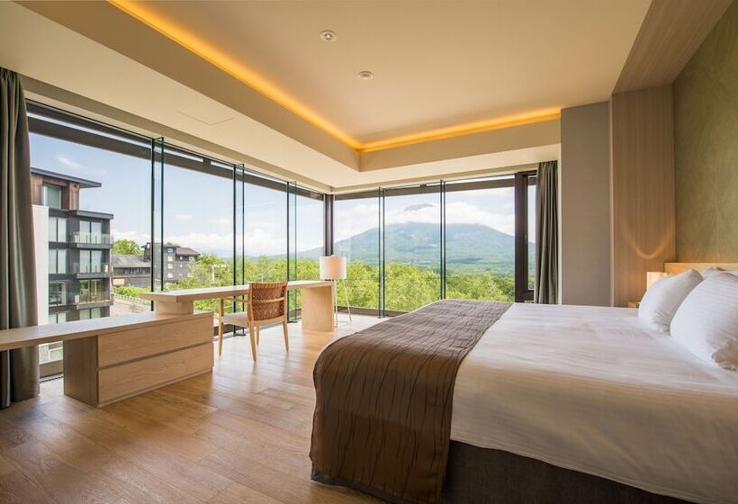 דירת שלושה חדרים, Aya Niseko