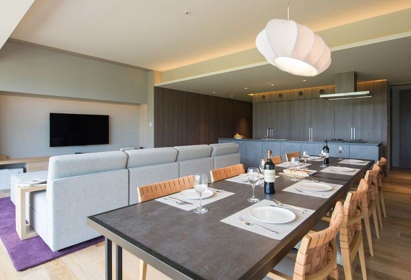 דירת שלושה חדרים, Aya Niseko