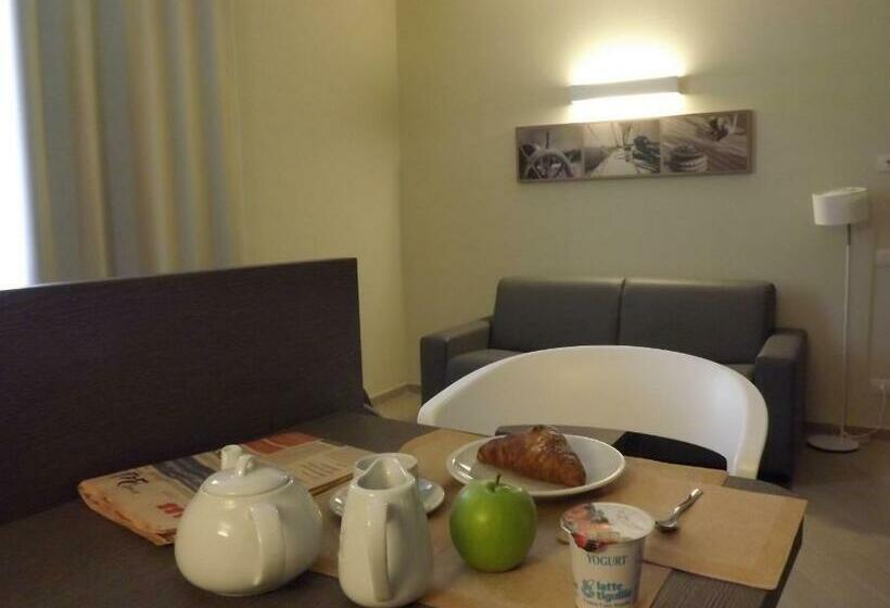 استودیوی استاندارد, Chc Business Residence