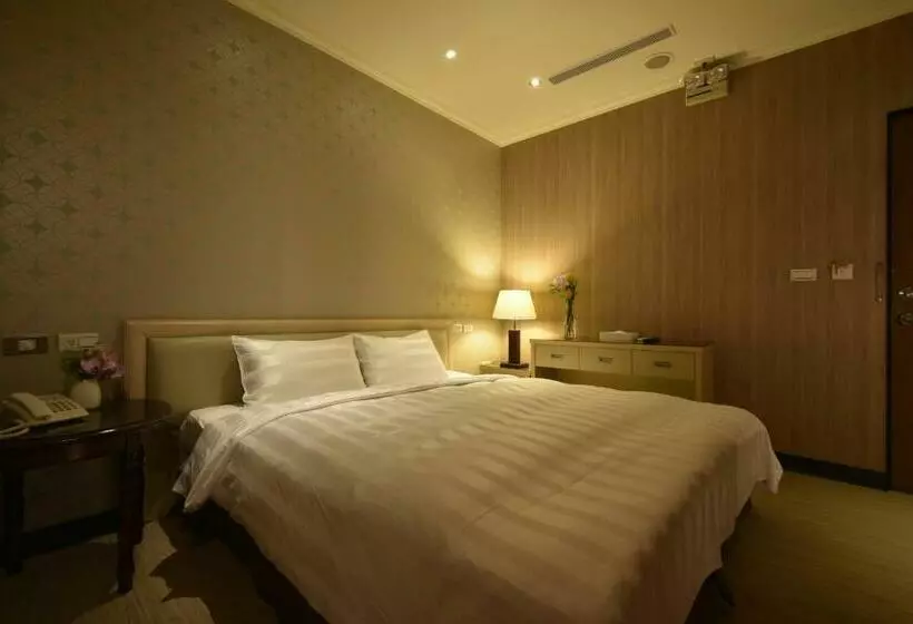 اتاق استاندارد, A Casa
