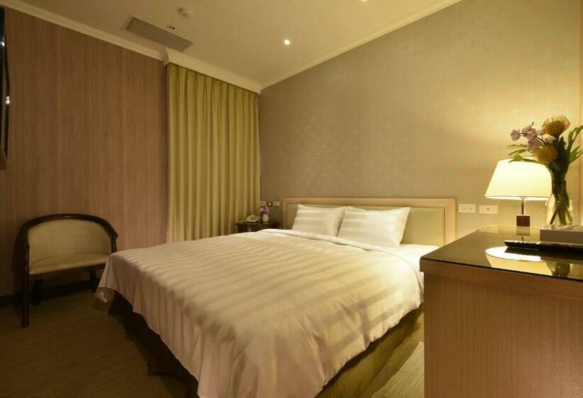 اتاق استاندارد, A Casa