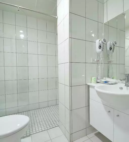 اتاق استاندارد, A Casa
