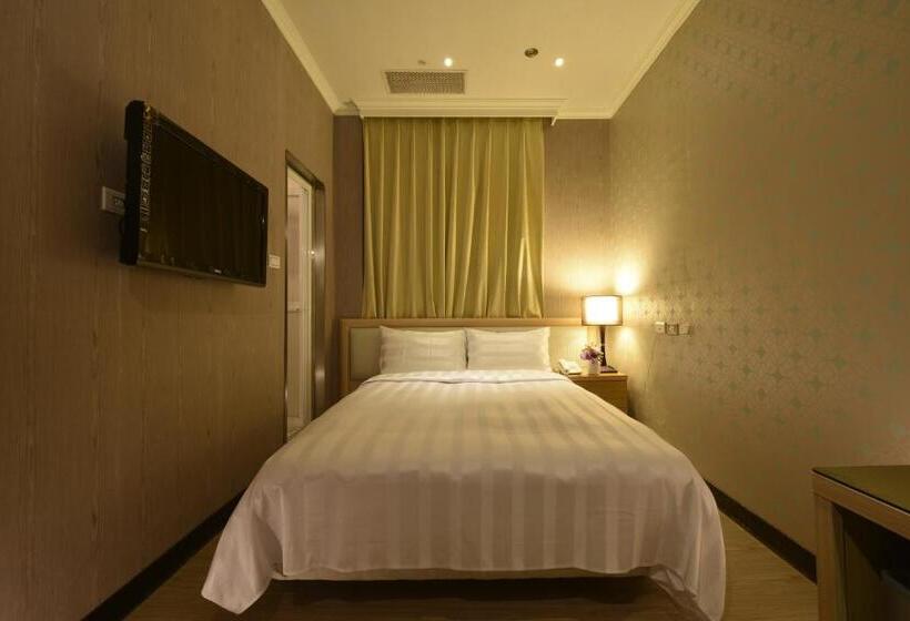 اتاق اکونومی, A Casa