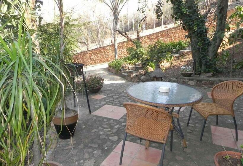 标准间, Bali At Scenic Haven Lodge In Hartbeespoort