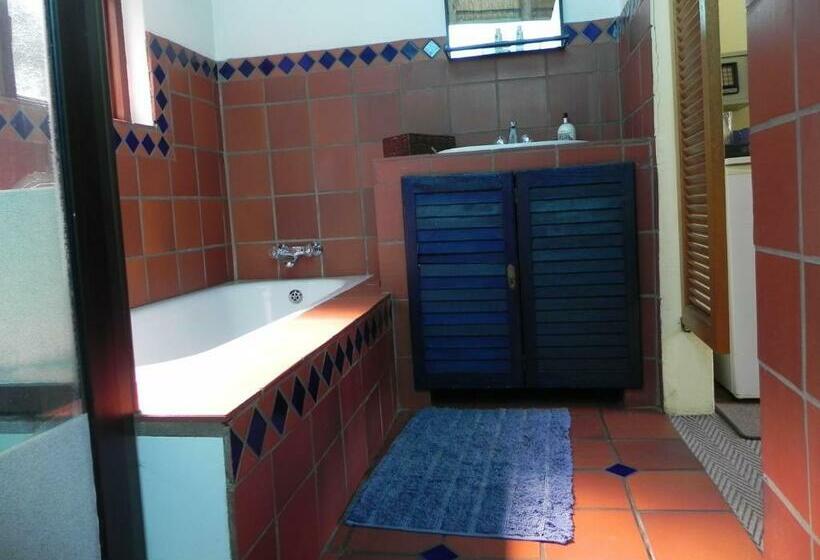 标准间, Bali At Scenic Haven Lodge In Hartbeespoort