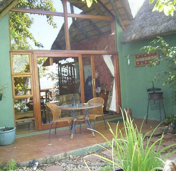 标准间, Bali At Scenic Haven Lodge In Hartbeespoort