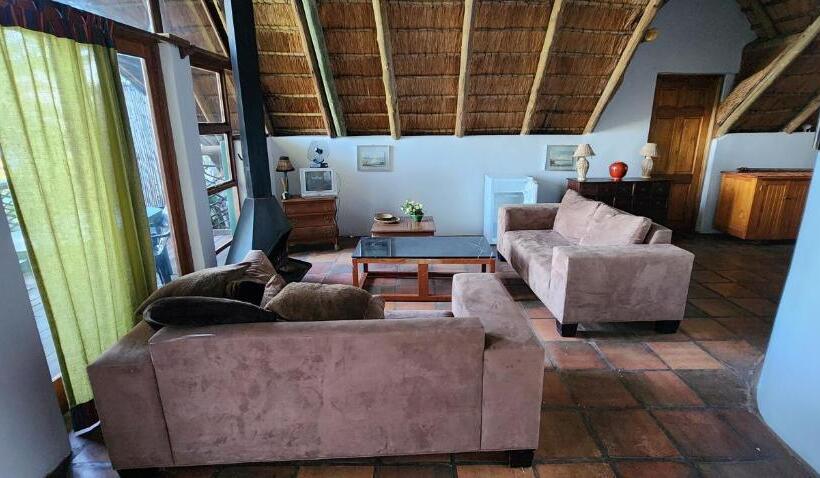 Семейный Номер, Bali At Scenic Haven Lodge In Hartbeespoort