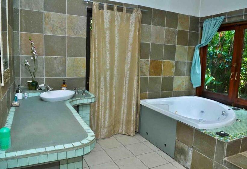 标准间, Bali At Scenic Haven Lodge In Hartbeespoort