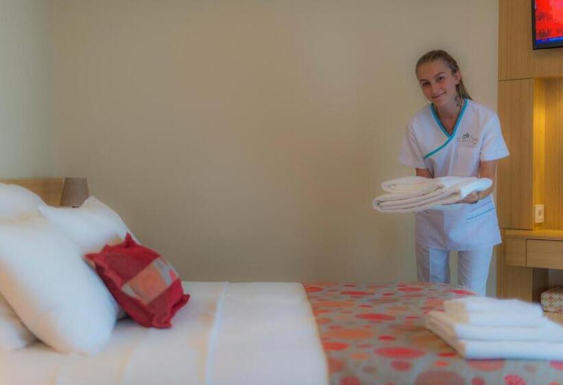 ガーデンビュースーペリアールーム, Esida