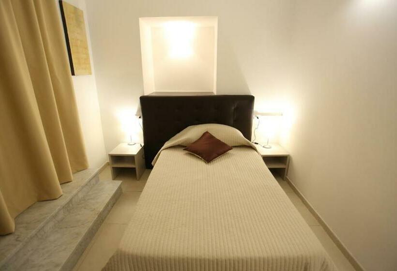 اتاق لوکس یک تخته, Eubea