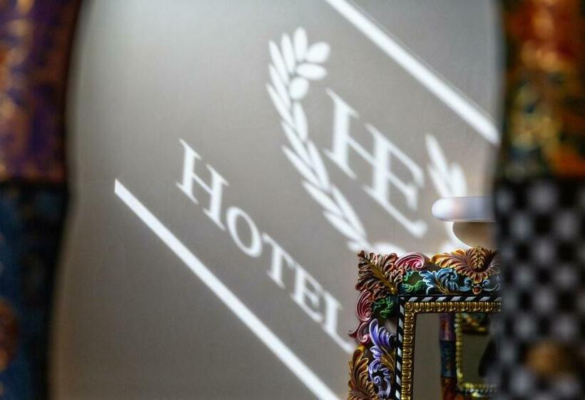 اتاق لوکس, Eubea