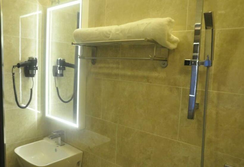 חדר דלוקס, Geobay