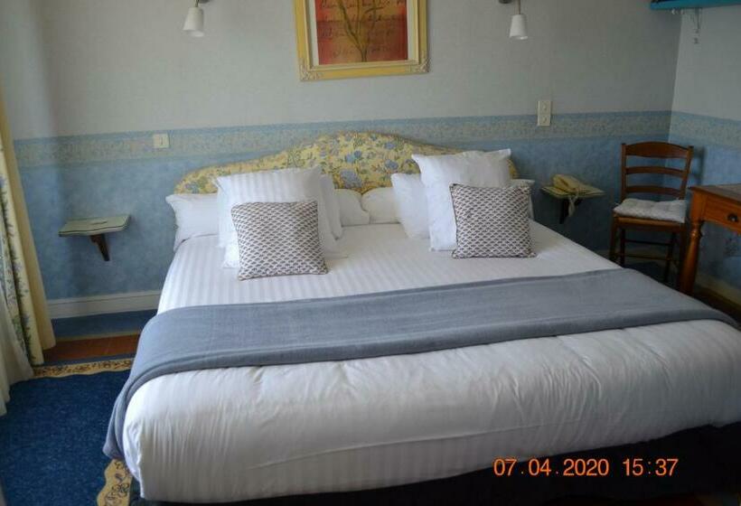 غرفة قياسية, Le Castel