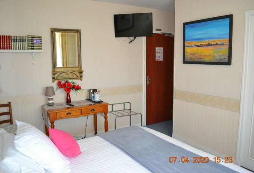 غرفة قياسية, Le Castel