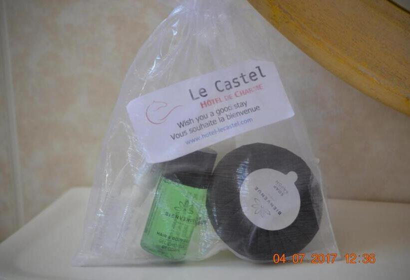 غرفة قياسية, Le Castel