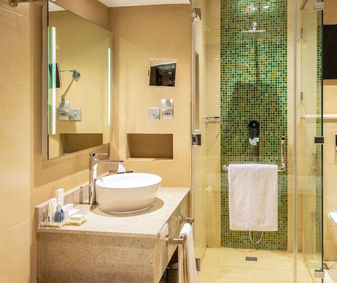 سوییت جونیور, Radisson Blu Hotel & Resort, Sohar