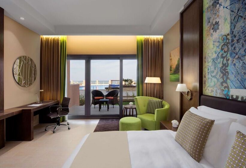 اتاق پرمیوم با چشم‌انداز دریا, Radisson Blu Hotel & Resort, Sohar