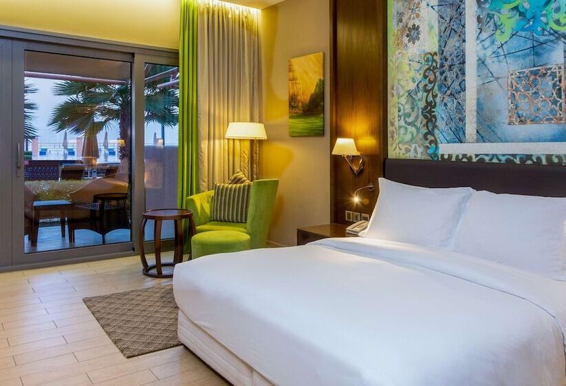 اتاق پرمیوم با چشم‌انداز دریا, Radisson Blu Hotel & Resort, Sohar