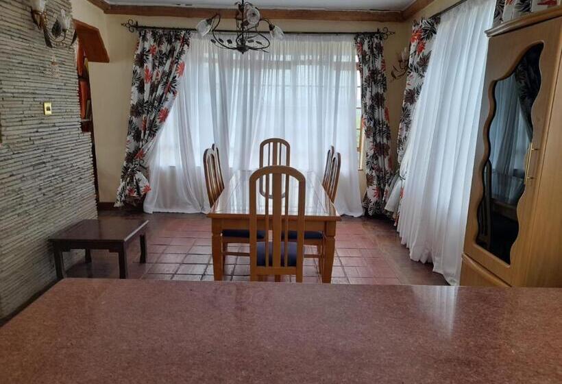 اتاق استاندارد با سرویس بهداشتی مشترک, Sangare Gardens