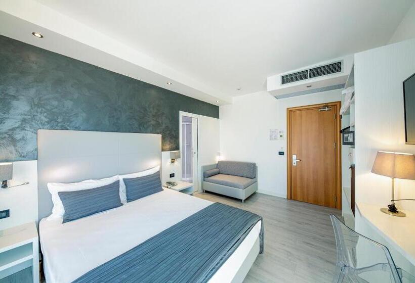 اتاق سوپریور, Sayonara