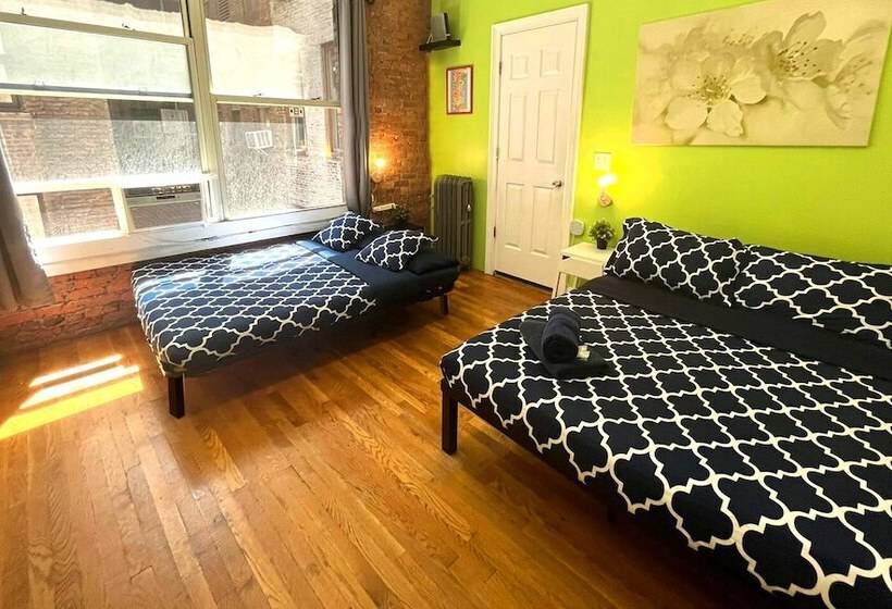 استودیو خانوادگی, Nyc Empire Apartments