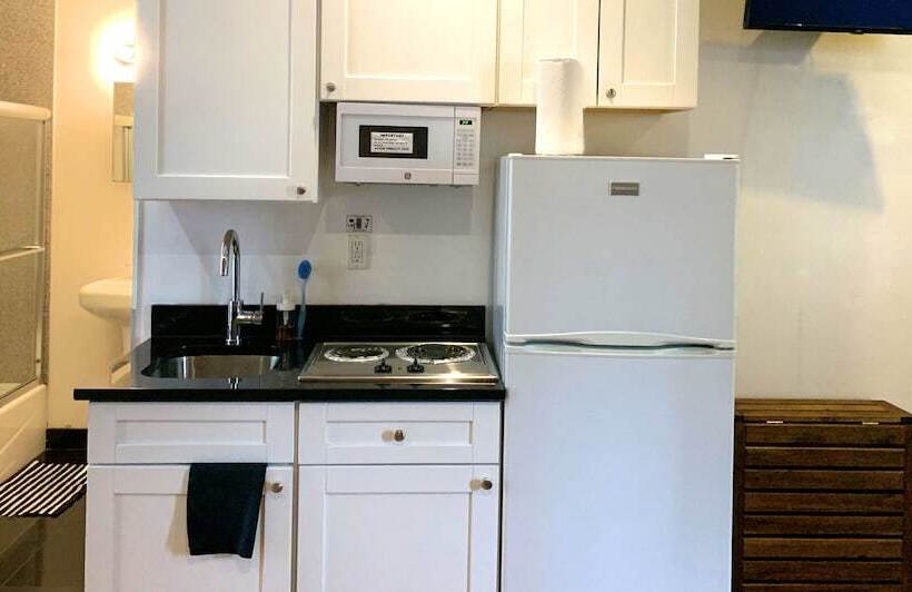 استودیوی استاندارد, Nyc Empire Apartments