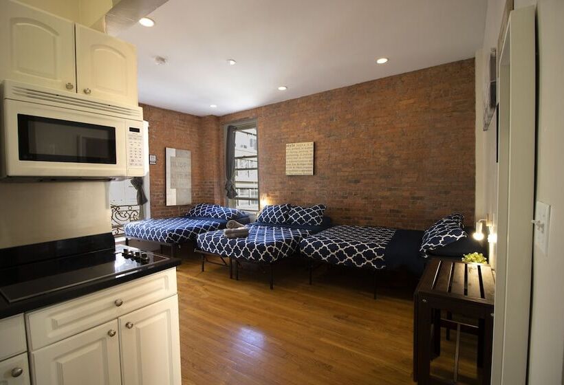 استودیوی استاندارد, Nyc Empire Apartments