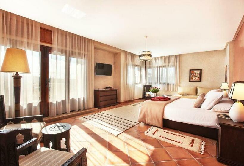 سوییت لوکس, Dar Tanja Boutique