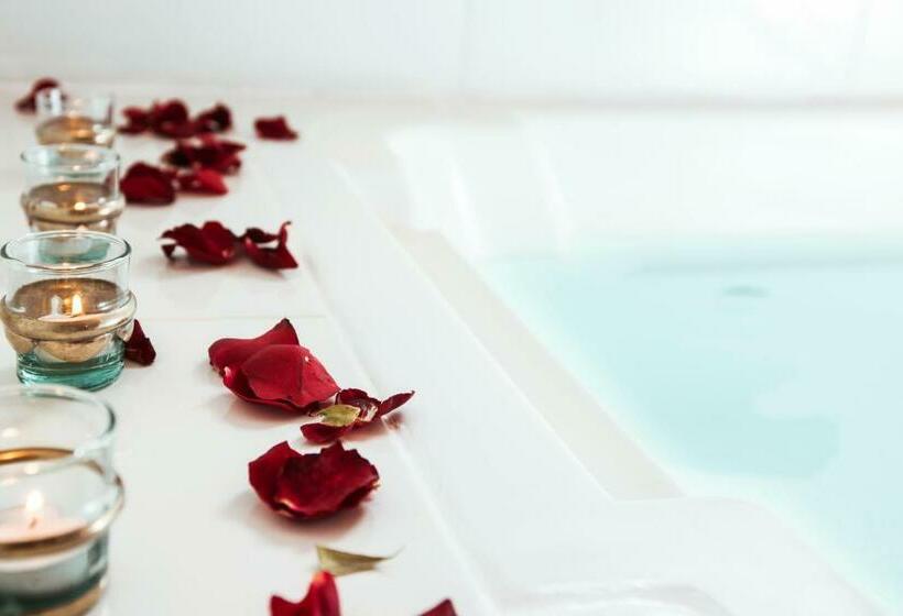 سوییت لوکس, Dar Tanja Boutique