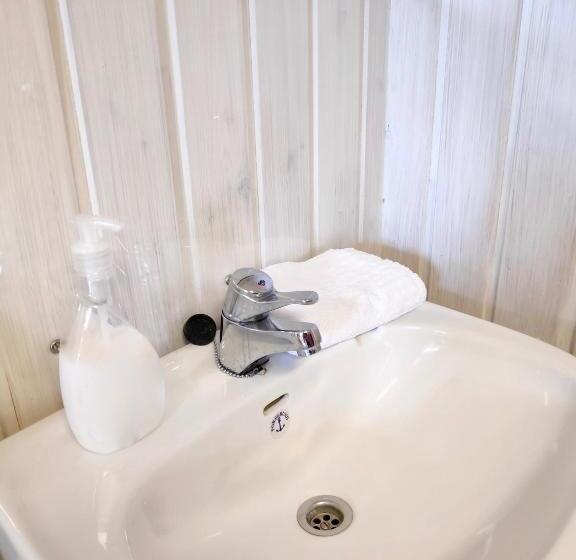 اتاق اکونومی, Care Camp Lillehammer