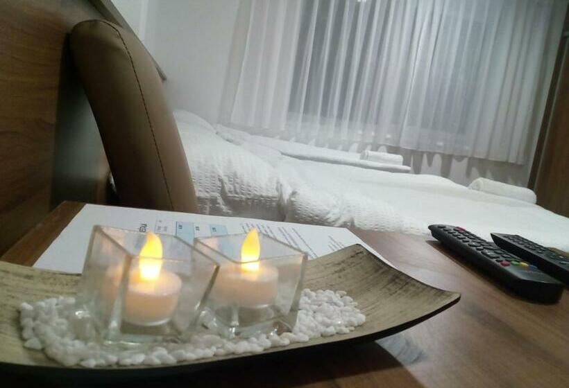 اتاق استاندارد, Malena