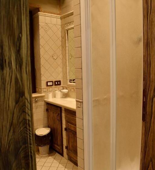 غرفة قياسية, Villa Caleo