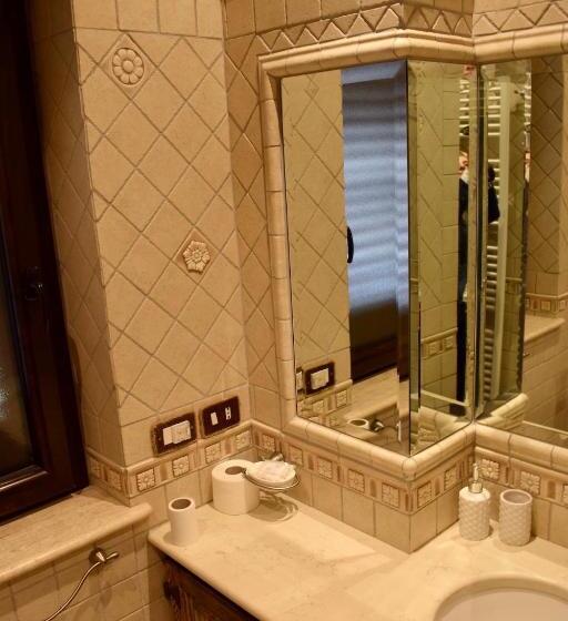 غرفة قياسية, Villa Caleo