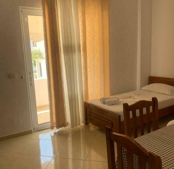 Quarto Deluxe com Sacada, Guest House Villa Alia