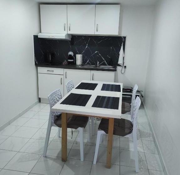 ファミリールーム, Studio 45m2 Très Calme