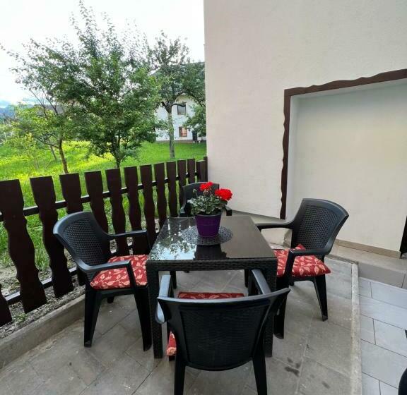 اتاق لوکس, Slovenian House Vida