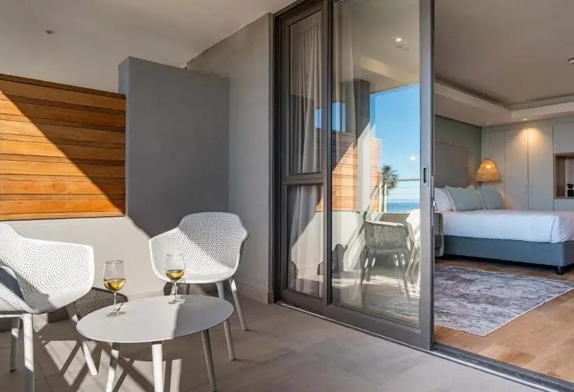 سوییت, Plett Quarter Hotel   Lion Roars Hotels & Lodges