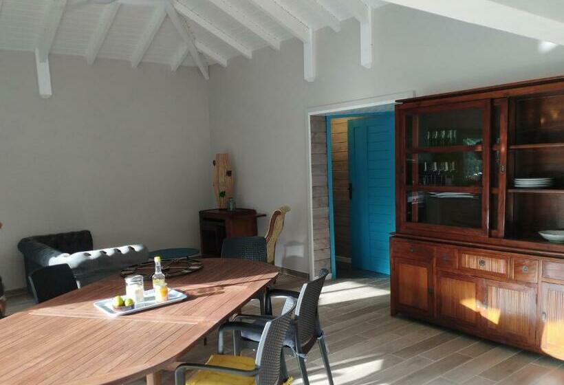 اتاق استاندارد, Les Coulirooms