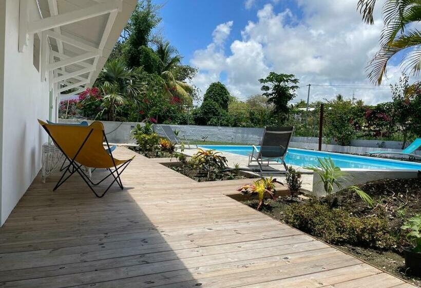 اتاق استاندارد, Les Coulirooms