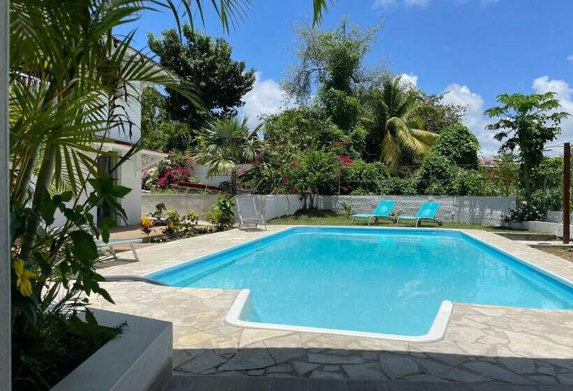 اتاق استاندارد, Les Coulirooms