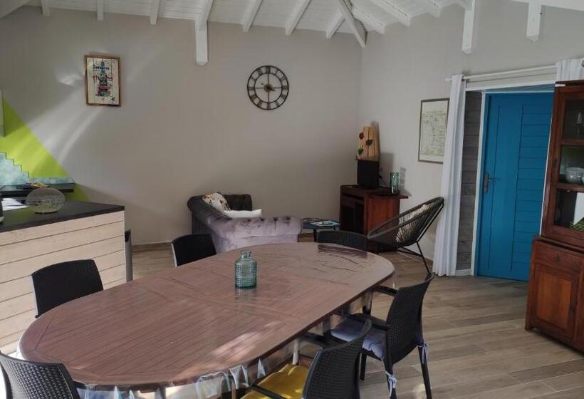 اتاق استاندارد, Les Coulirooms