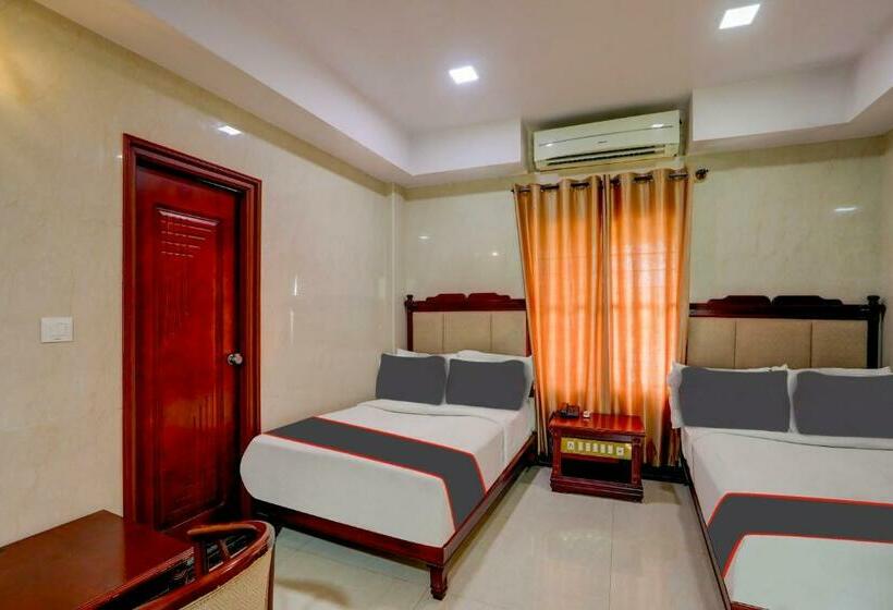 豪华三人间, Capital O Hotel Yuvraj Signature