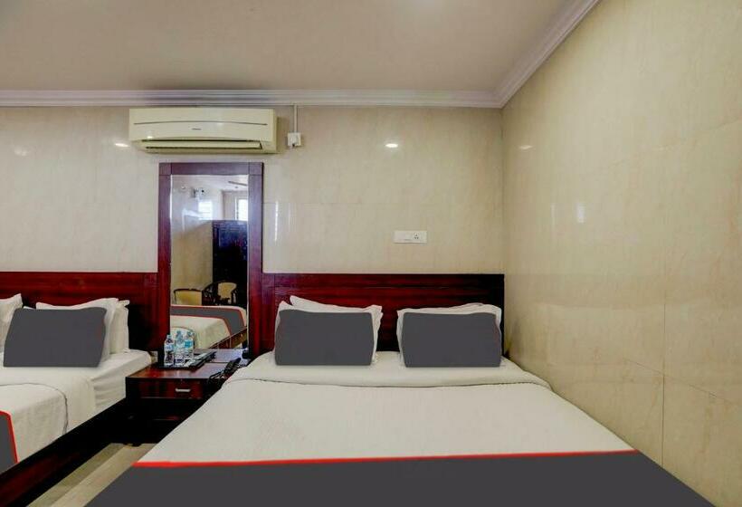 חדר דלוקס לשלושה, Capital O Hotel Yuvraj Signature