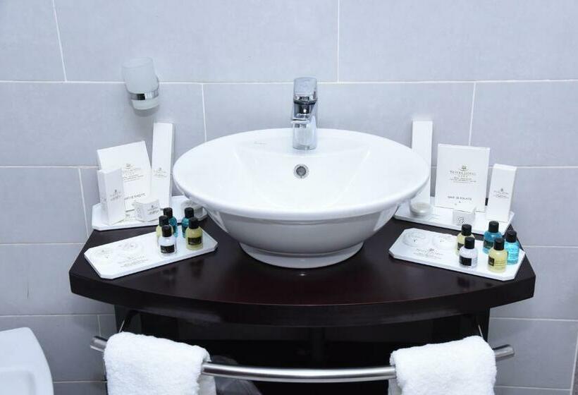 سوییت اجرایی, Lb Suites