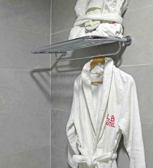 Executive Suite, Lb Suites