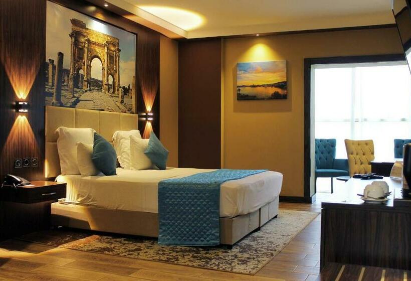 Suite Pool View, Lb Suites