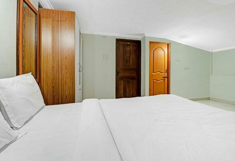 Quarto Triplo Clássico, Oyo Silverkey Executive Stays 81374 Goodstays