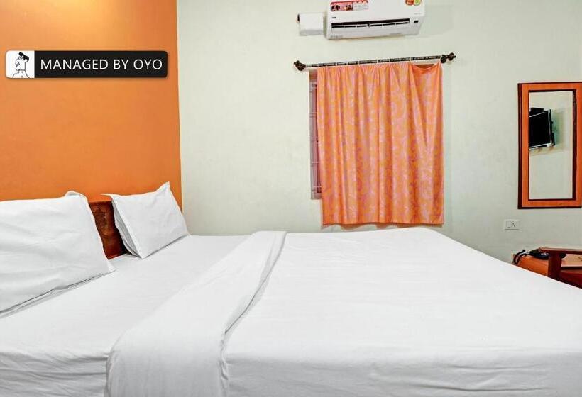 Quarto Triplo Clássico, Oyo Silverkey Executive Stays 81374 Goodstays