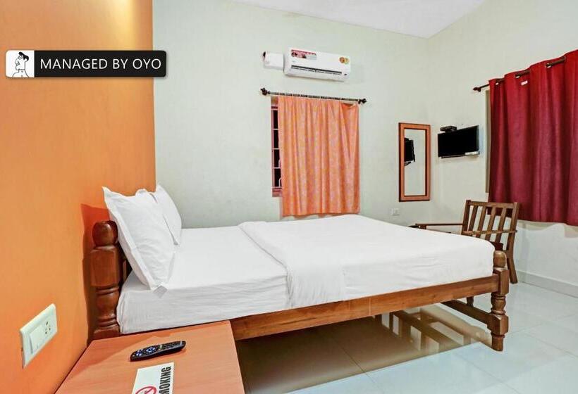 Quarto Triplo Clássico, Oyo Silverkey Executive Stays 81374 Goodstays
